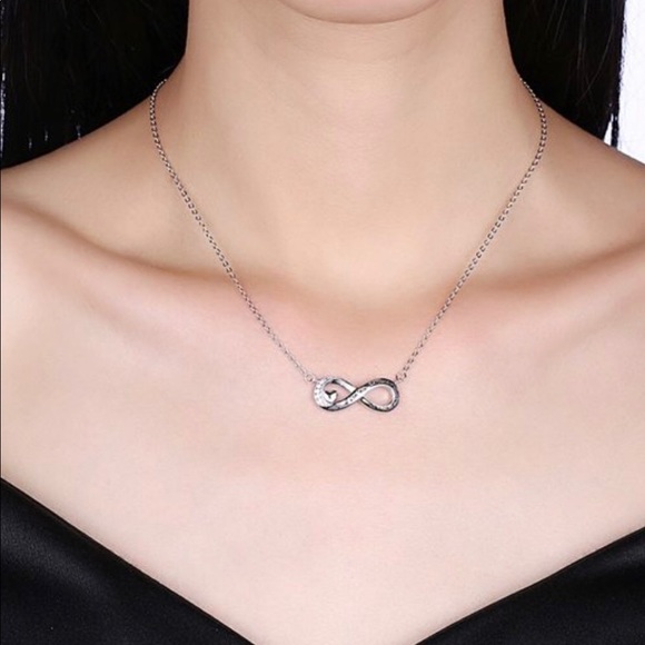 Jewelry - 👗CLOSET CLEAR OUT👗 INFINITY NECKLACE Sterling